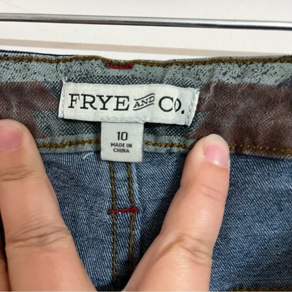 Frye and Co Women's High Rise‎ Raw Hem Button Fly Boot Cut Jeans Size 10